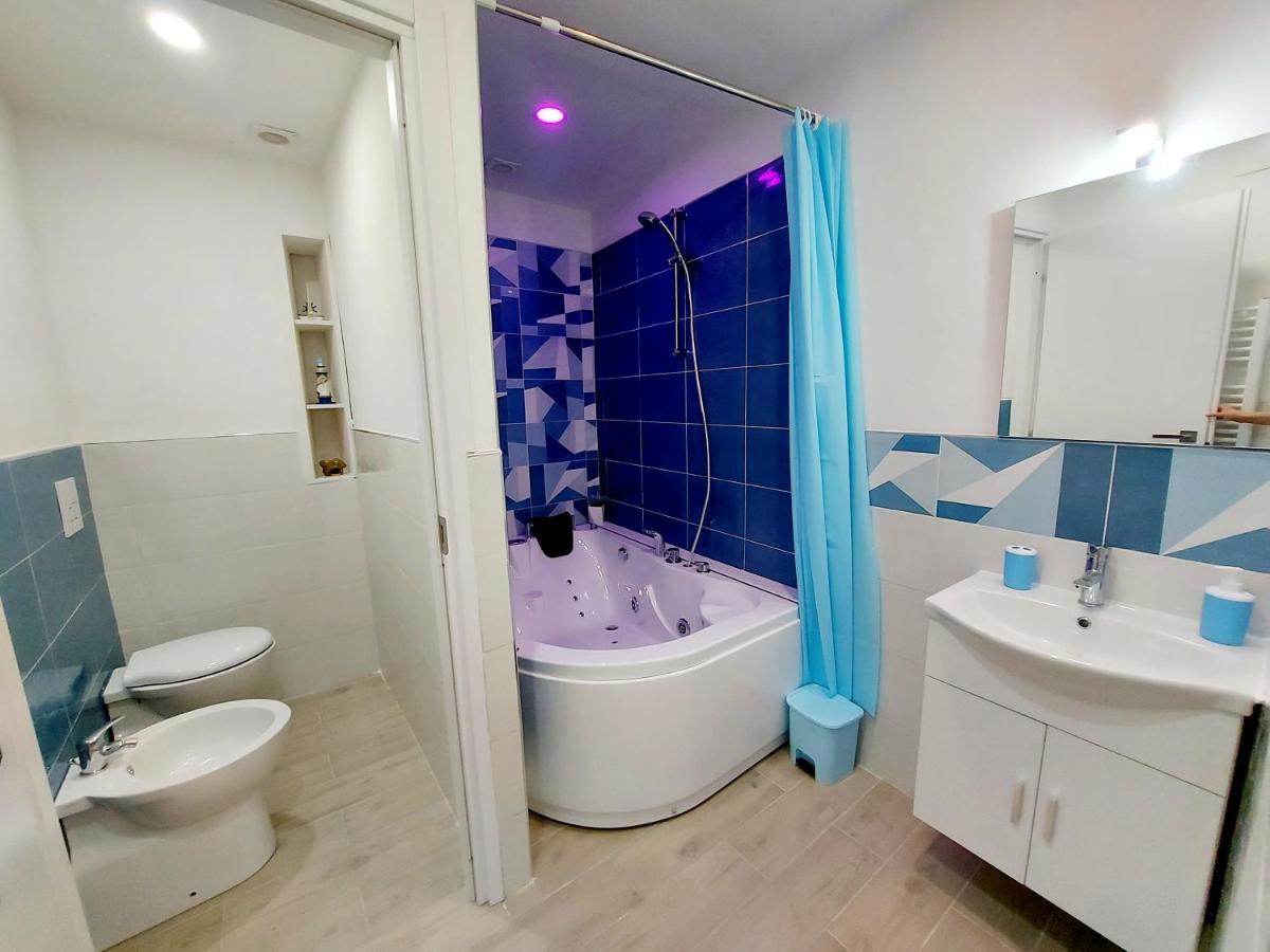 Bleu Bijou Apartment Palermo Bagian luar foto