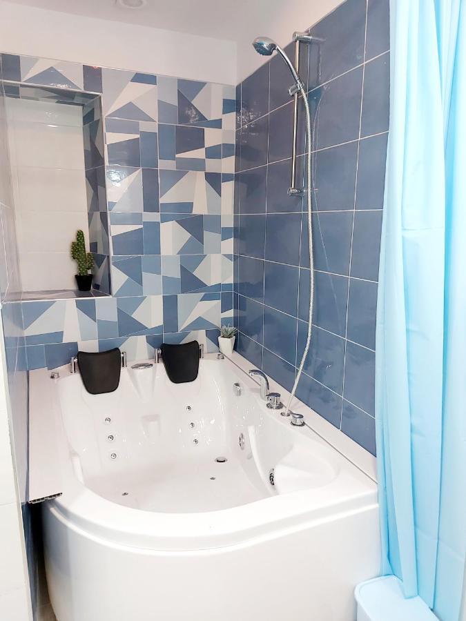 Bleu Bijou Apartment Palermo Bagian luar foto