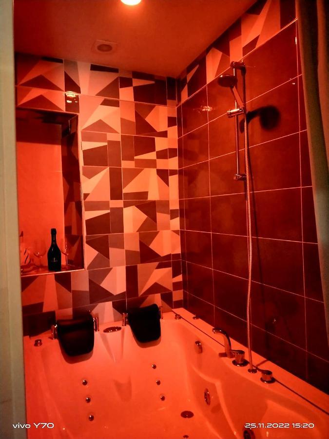 Bleu Bijou Apartment Palermo Bagian luar foto